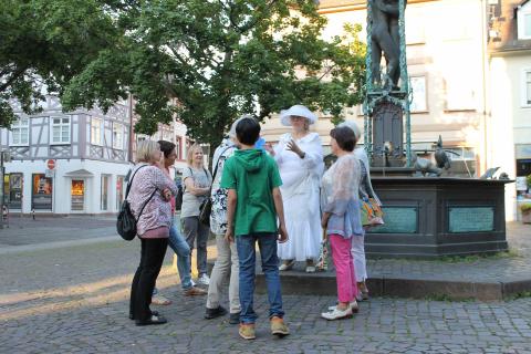 Mit schaurigen Spukgeschichten durch's schöne Durlach