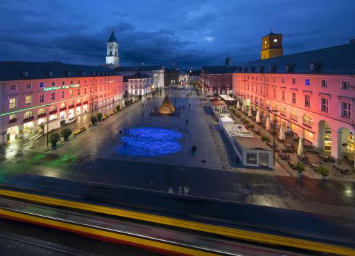 Der beleuchtete Marktplatz
