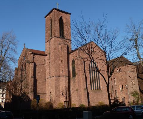 Katholische Kirche Unserer Lieben Frau 2_(c) Bernhard Kuhn
